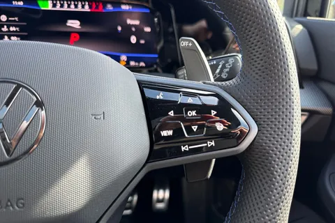  Volkswagen Golf 2.0 TSI R Black Edition DSG 4Motion Euro 6 (s/s) 5dr Thumbnail #44