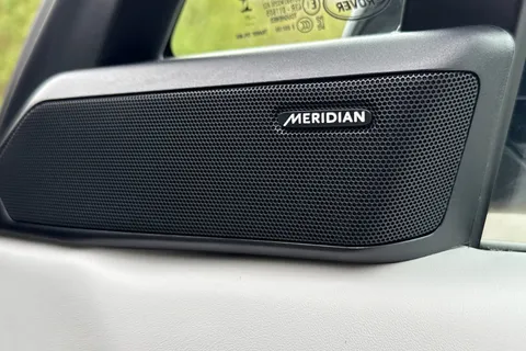 DP25CZE Land Rover Range Rover Sport 3.0 D300 Dynamic SE 5dr Thumbnail #26