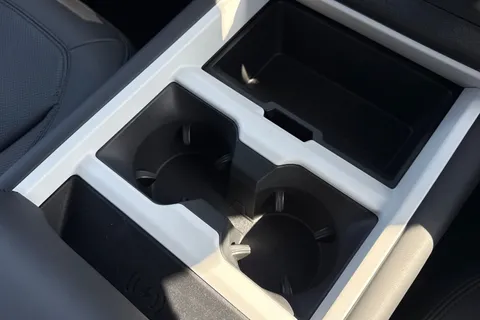 46 of 51 for Land Rover Defender 90 3.0 D250 MHEV X-Dynamic SE SUV 3dr Diesel Auto 4WD Euro 6 (s/s) (250 ps)