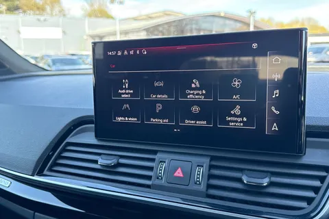 MH73UHU Audi Q5 Black Edition 50 TFSI e quattro 299 PS S tronic Thumbnail #45