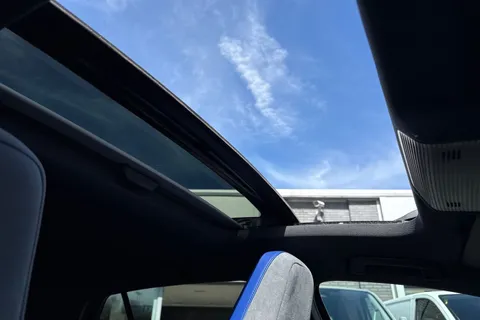  Volkswagen Golf 2.0 TSI R Black Edition DSG 4Motion Euro 6 (s/s) 5dr Thumbnail #45