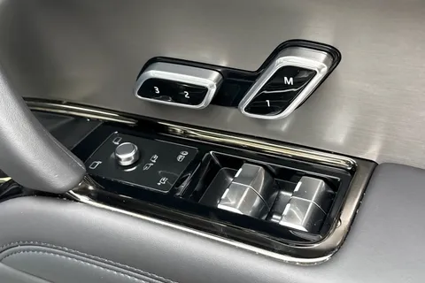 DP25CZE Land Rover Range Rover Sport 3.0 D300 Dynamic SE 5dr Thumbnail #27