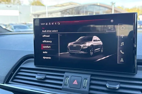 MH73UHU Audi Q5 Black Edition 50 TFSI e quattro 299 PS S tronic Thumbnail #46