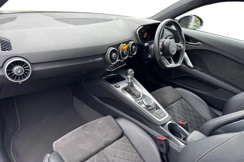 BG22RBY Audi TT Coup- Black Edition 40 TFSI  197 PS S tronic Thumbnail #15