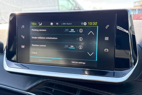 47 of 53 for PEUGEOT e-208 50kWh Allure Premium Auto 5dr