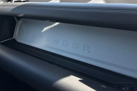 49 of 51 for Land Rover Defender 90 3.0 D250 MHEV X-Dynamic SE SUV 3dr Diesel Auto 4WD Euro 6 (s/s) (250 ps)