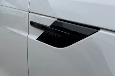 DP25CZE Land Rover Range Rover Sport 3.0 D300 Dynamic SE 5dr Thumbnail #30
