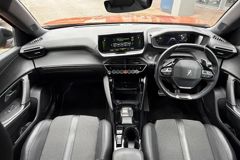 DC22HUZ PEUGEOT 2008 1.2 PureTech GT EAT Euro 6 (s/s) 5dr Thumbnail #36