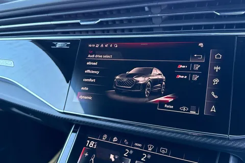  Audi RS Q8 4.0 TFSI V8 Performance Carbon Vorsprung Tiptronic quattro Euro 6 (s/s) 5dr Thumbnail #48