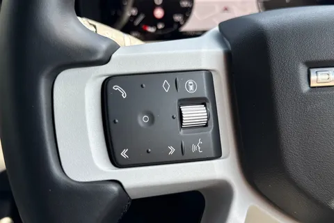 50 of 51 for Land Rover Defender 90 3.0 D250 MHEV X-Dynamic SE SUV 3dr Diesel Auto 4WD Euro 6 (s/s) (250 ps)