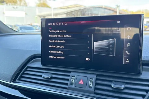 MH73UHU Audi Q5 Black Edition 50 TFSI e quattro 299 PS S tronic Thumbnail #49