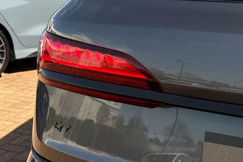 Audi Q7 3.0 TDI V6 Black Edition Tiptronic quattro Euro 6 (s/s) 5dr Thumbnail #50