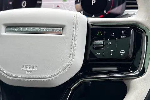 DP25CZE Land Rover Range Rover Sport 3.0 D300 Dynamic SE 5dr Thumbnail #33