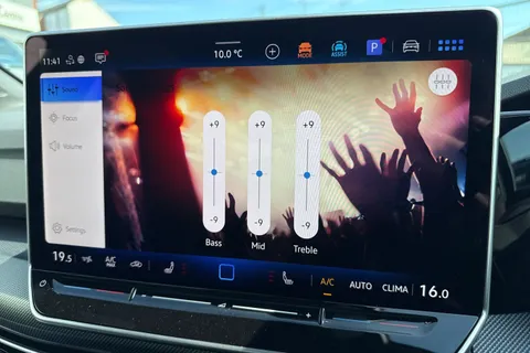  Volkswagen Golf 2.0 TSI R Black Edition DSG 4Motion Euro 6 (s/s) 5dr Thumbnail #55