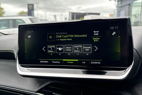 DC22HUZ PEUGEOT 2008 1.2 PureTech GT EAT Euro 6 (s/s) 5dr Thumbnail #43