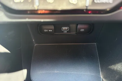 SK21GBO Kia Niro 1.6 GDi 8.9kWh 2 DCT Euro 6 (s/s) 5dr Thumbnail #55