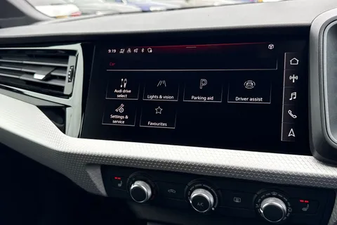 Audi A1 1.5 TFSI 35 Black Edition Sportback S Tronic Euro 6 (s/s) 5dr Thumbnail #39