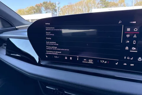 41 of 57 for Audi Q6 E-Tron Q6 SUV S line e-tron 185,00 kW