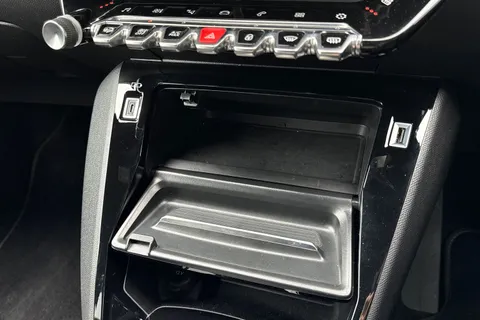 DC22HUZ PEUGEOT 2008 1.2 PureTech GT EAT Euro 6 (s/s) 5dr Thumbnail #49