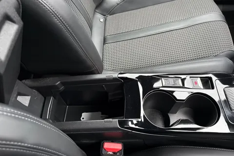 DC22HUZ PEUGEOT 2008 1.2 PureTech GT EAT Euro 6 (s/s) 5dr Thumbnail #53