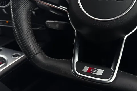 BG22RBY Audi TT Coup- Black Edition 40 TFSI  197 PS S tronic Thumbnail #49