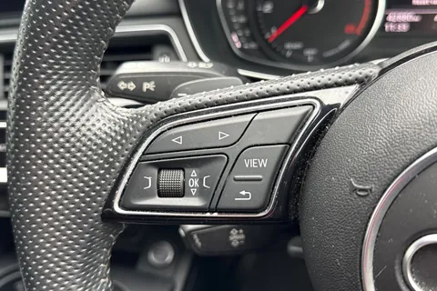 PV19KBE Audi A4 2.0 TFSI 35 Black Edition S Tronic Euro 6 (s/s) 4dr Thumbnail #44