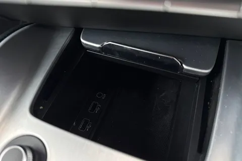 BG22RBY Audi TT Coup- Black Edition 40 TFSI  197 PS S tronic Thumbnail #59