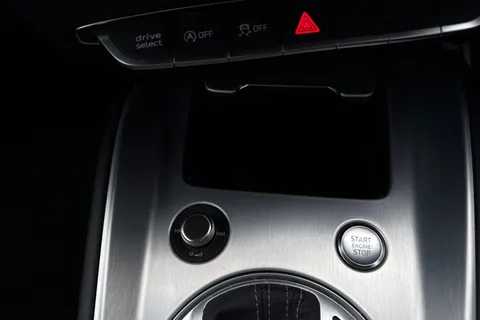 BG22RBY Audi TT Coup- Black Edition 40 TFSI  197 PS S tronic Thumbnail #61