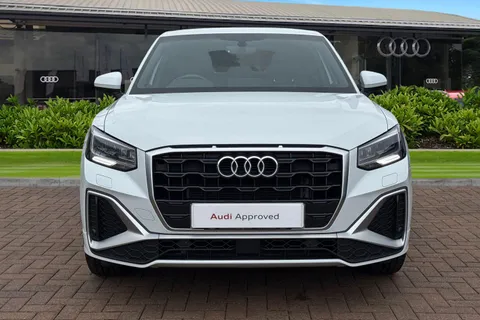 6 of 66 for Audi Q2 S line 35 TFSI 150 PS 6-speed