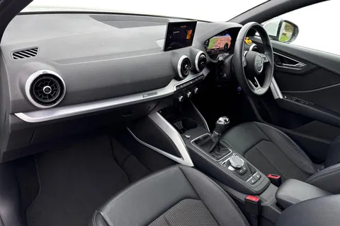 15 of 66 for Audi Q2 S line 35 TFSI 150 PS 6-speed