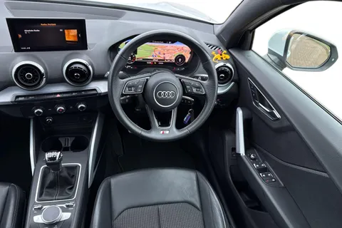 18 of 66 for Audi Q2 S line 35 TFSI 150 PS 6-speed