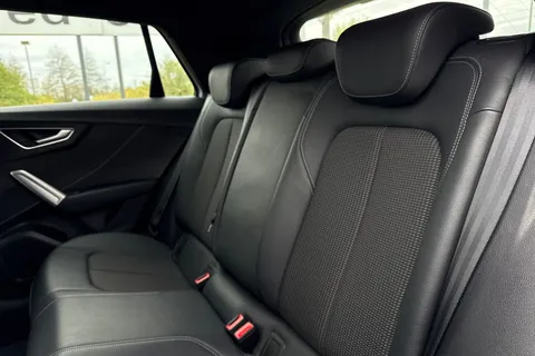 19 of 66 for Audi Q2 S line 35 TFSI 150 PS 6-speed