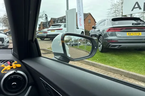 21 of 66 for Audi Q2 S line 35 TFSI 150 PS 6-speed