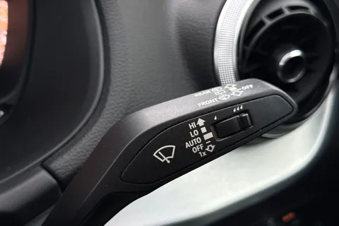 43 of 66 for Audi Q2 S line 35 TFSI 150 PS 6-speed