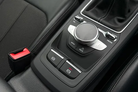 60 of 66 for Audi Q2 S line 35 TFSI 150 PS 6-speed