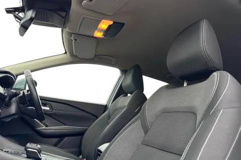 MJ23JXB Nissan Qashqai 1.3 DIG-T MHEV N-Connecta XTRON Euro 6 (s/s) 5dr Thumbnail #17