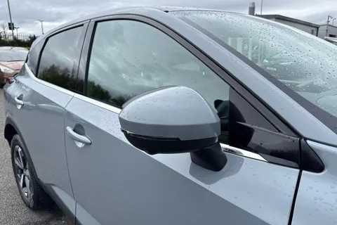 MJ23JXB Nissan Qashqai 1.3 DIG-T MHEV N-Connecta XTRON Euro 6 (s/s) 5dr Thumbnail #29