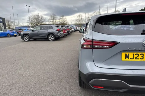 MJ23JXB Nissan Qashqai 1.3 DIG-T MHEV N-Connecta XTRON Euro 6 (s/s) 5dr Thumbnail #32