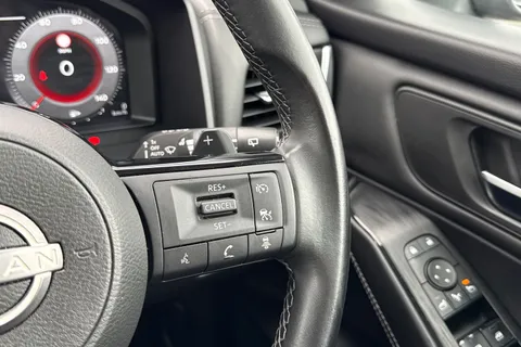 MJ23JXB Nissan Qashqai 1.3 DIG-T MHEV N-Connecta XTRON Euro 6 (s/s) 5dr Thumbnail #39