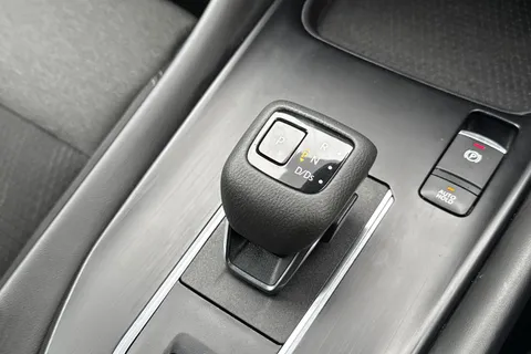 MJ23JXB Nissan Qashqai 1.3 DIG-T MHEV N-Connecta XTRON Euro 6 (s/s) 5dr Thumbnail #54