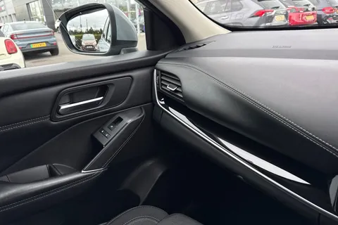 MJ23JXB Nissan Qashqai 1.3 DIG-T MHEV N-Connecta XTRON Euro 6 (s/s) 5dr Thumbnail #60