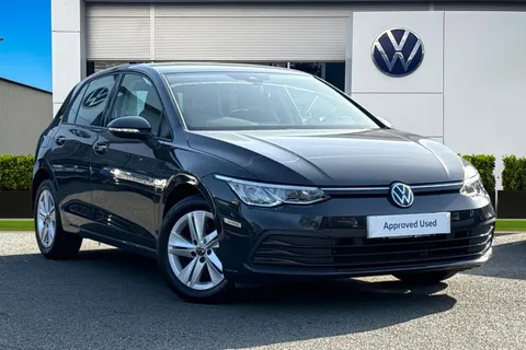 DG73KHZ Volkswagen Golf 1.5 TSI Life 5dr Thumbnail #2