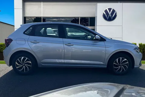 DC23ZPO Volkswagen Polo 1.0 Life 5dr Thumbnail #3