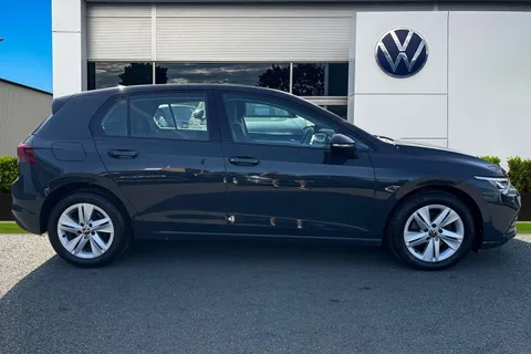 DG73KHZ Volkswagen Golf 1.5 TSI Life 5dr Thumbnail #4