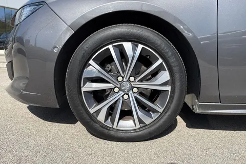 KV69JHO PEUGEOT 508 SW 1.5 BlueHDi Allure EAT Euro 6 (s/s) 5dr Thumbnail #10