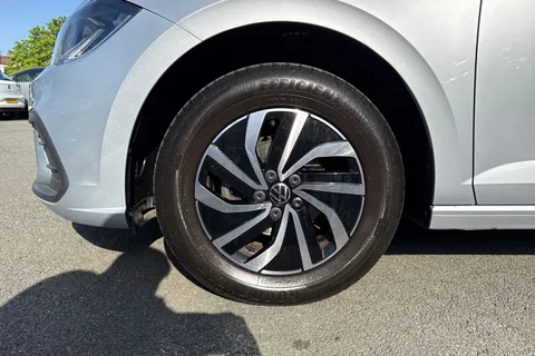 DC23ZPO Volkswagen Polo 1.0 Life 5dr Thumbnail #10