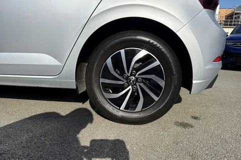 DC23ZPO Volkswagen Polo 1.0 Life 5dr Thumbnail #11