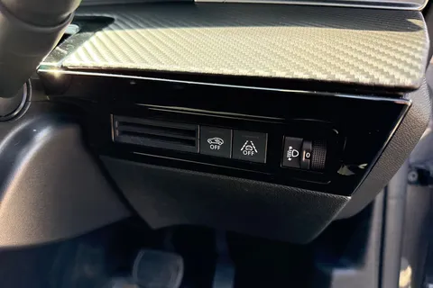 KV69JHO PEUGEOT 508 SW 1.5 BlueHDi Allure EAT Euro 6 (s/s) 5dr Thumbnail #30