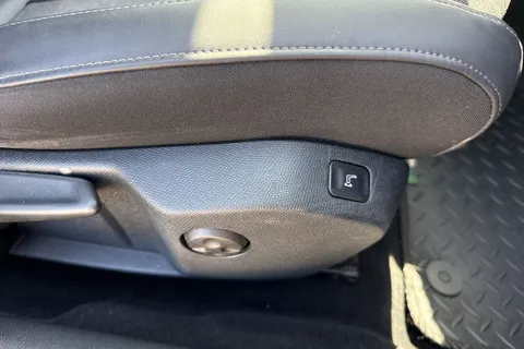 KV69JHO PEUGEOT 508 SW 1.5 BlueHDi Allure EAT Euro 6 (s/s) 5dr Thumbnail #31