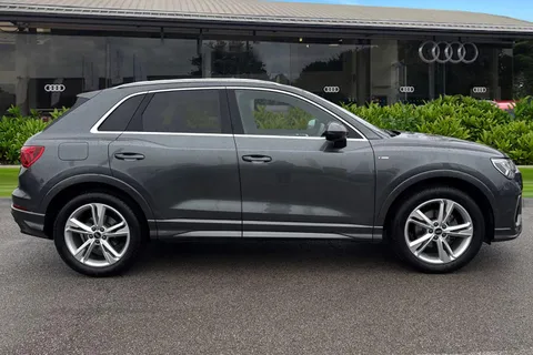 PJ72MDV Audi Q3 S line 35 TFSI  150 PS 6-speed Thumbnail #4